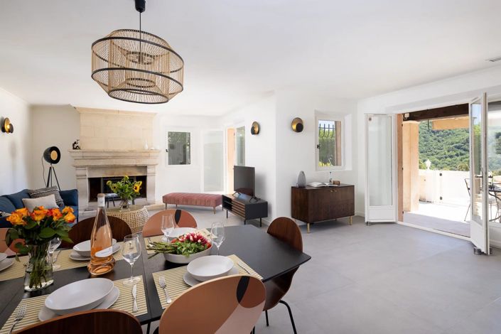 Image No.6-6 Bed House for sale