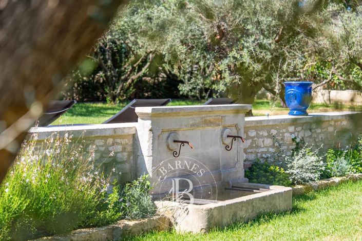 Image No.10-6 Bed House for sale