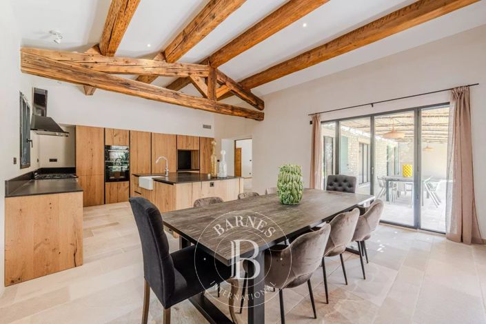 Image No.5-6 Bed House for sale