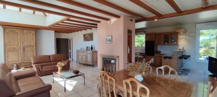 Image No.7-4 Bed House for sale