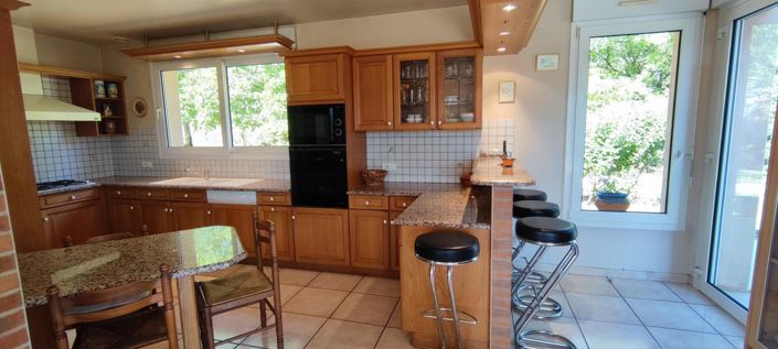 Image No.8-4 Bed House for sale