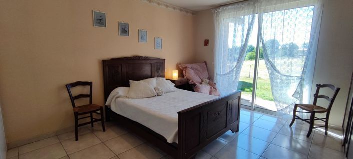 Image No.9-4 Bed House for sale