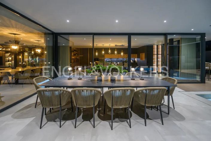 Image No.23-5 Bed House for sale