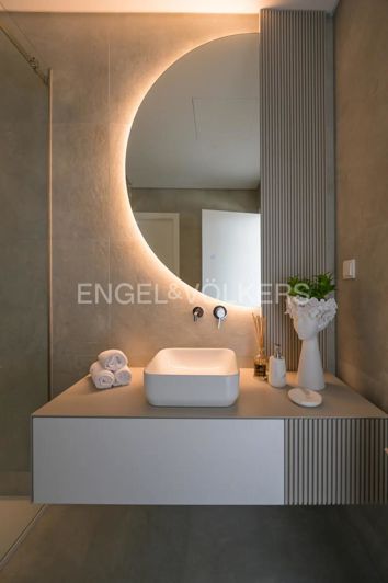 Image No.32-5 Bed House for sale