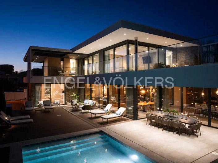 Image No.5-5 Bed House for sale