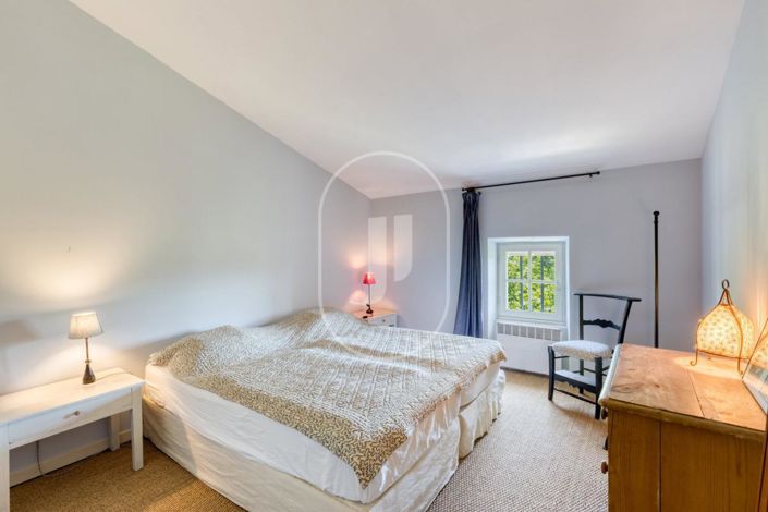 Image No.9-7 Bed House for sale