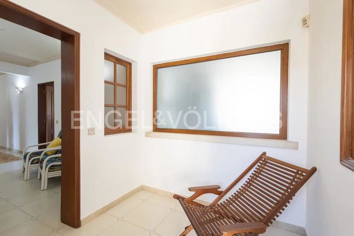 Image No.43-7 Bed House for sale