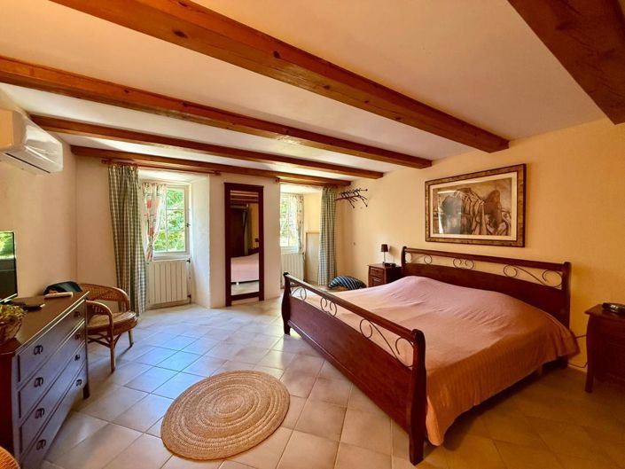 Image No.17-5 Bed House for sale