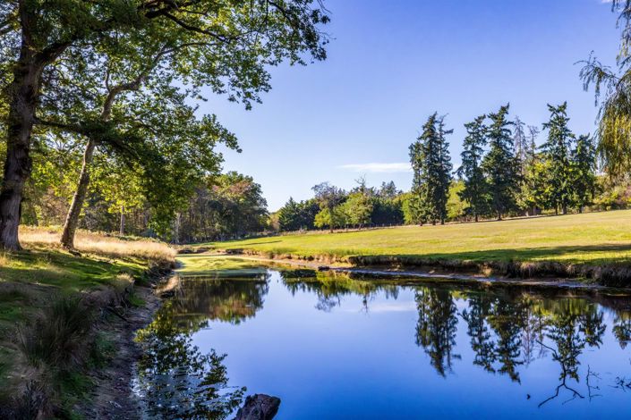 Image No.4-6 Bed Property for sale