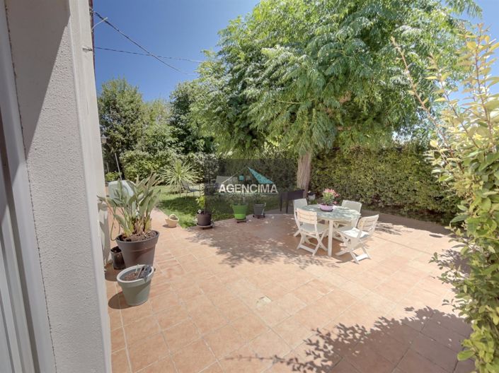 Image No.12-2 Bed House for sale