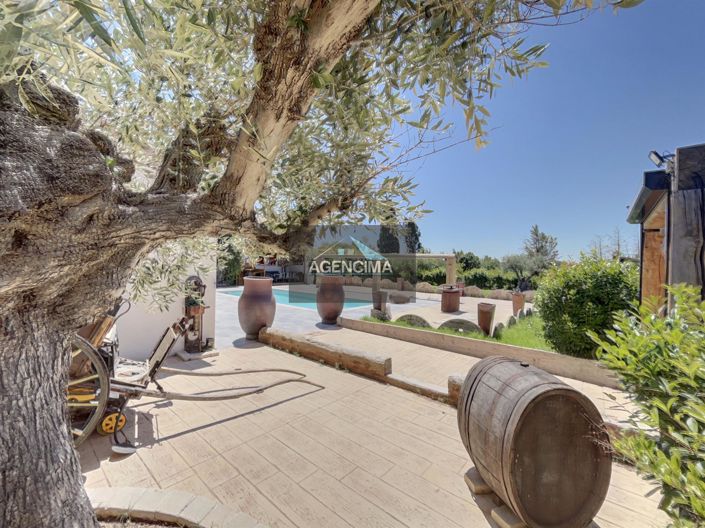 Image No.5-2 Bed House for sale