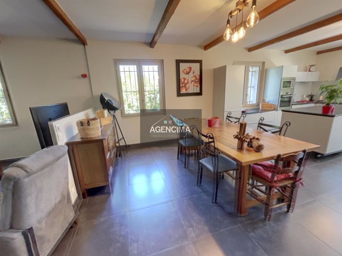 Image No.9-2 Bed House for sale