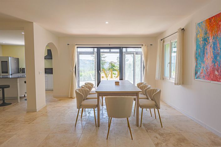 Image No.16-5 Bed House for sale