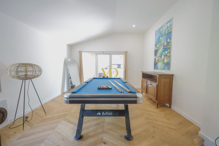 Image No.21-5 Bed House for sale