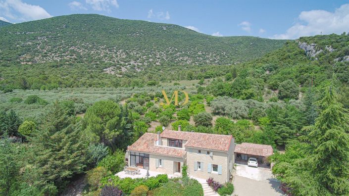 Image No.7-5 Bed House for sale