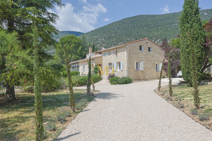 Image No.9-5 Bed House for sale