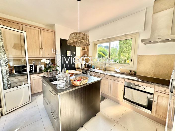 Image No.14-4 Bed House for sale