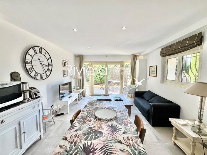 Image No.25-4 Bed House for sale