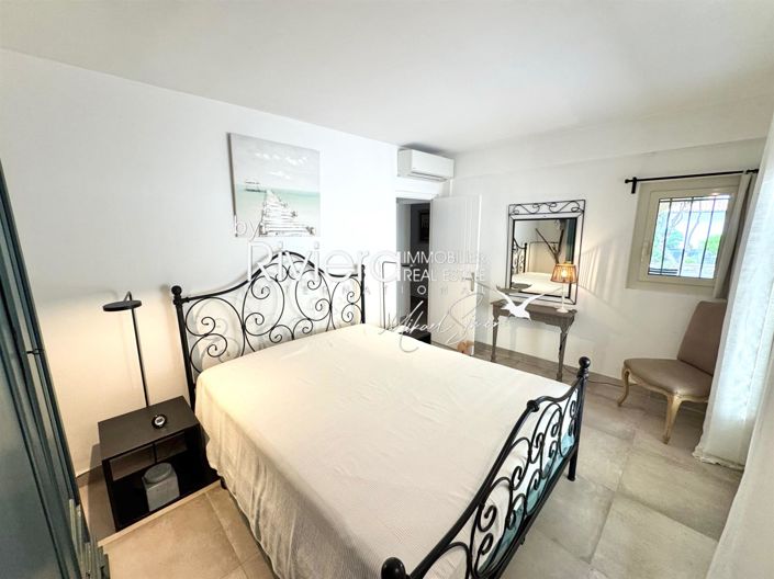 Image No.29-4 Bed House for sale