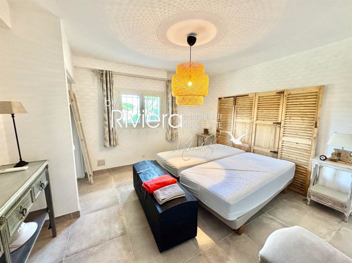 Image No.31-4 Bed House for sale