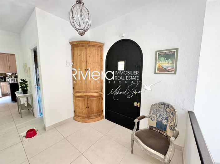 Image No.6-4 Bed House for sale