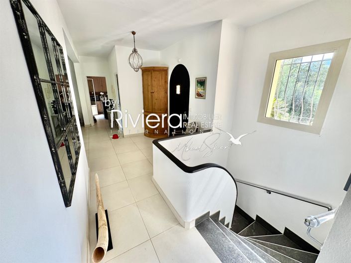 Image No.7-4 Bed House for sale