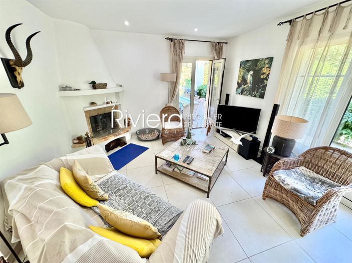 Image No.9-4 Bed House for sale