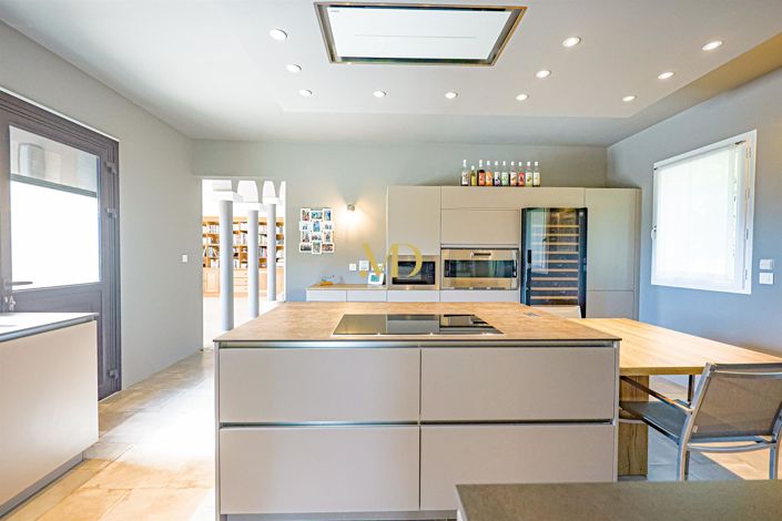 Image No.32-5 Bed House for sale