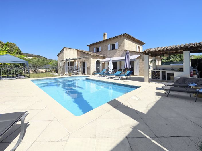 Image No.1-5 Bed House for sale