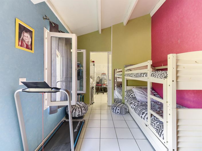 Image No.18-5 Bed House for sale