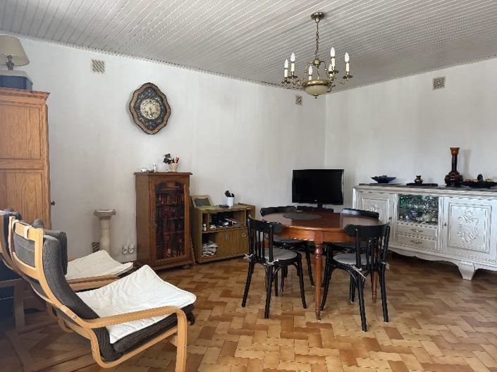 Image No.2-1 Bed House for sale