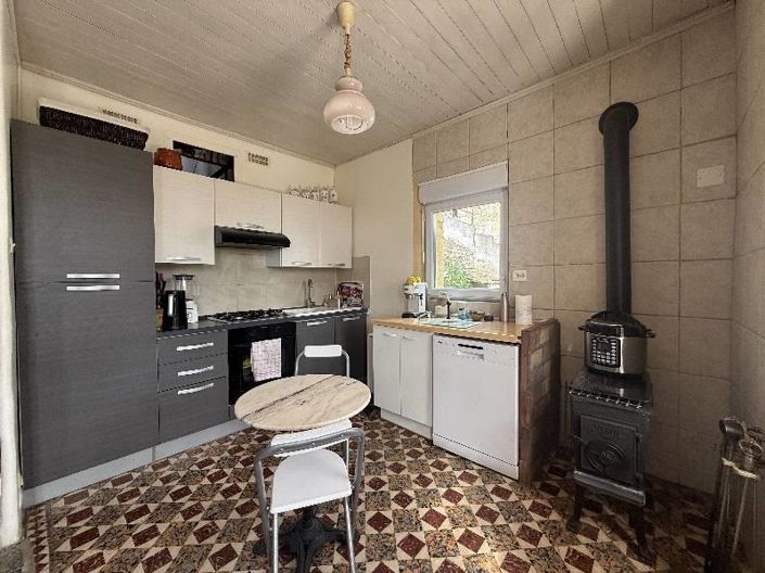 Image No.3-1 Bed House for sale