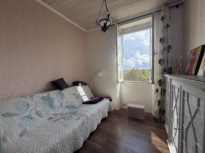 Image No.5-1 Bed House for sale