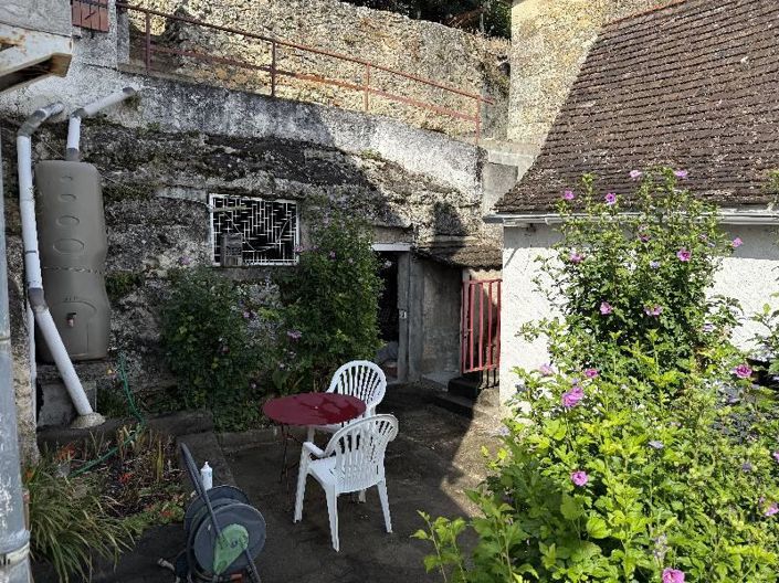 Image No.8-1 Bed House for sale