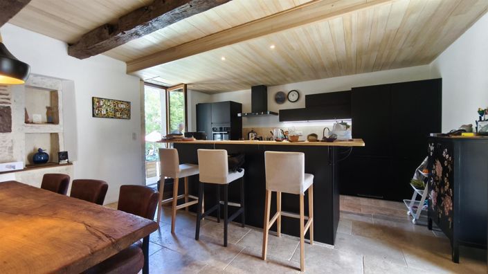 Image No.15-4 Bed House for sale