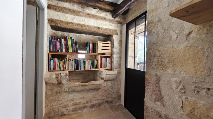 Image No.20-4 Bed House for sale