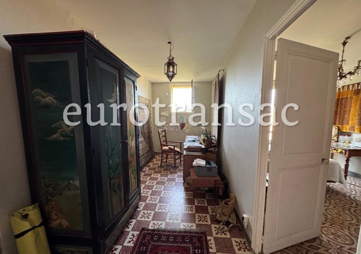 Image No.10-3 Bed House for sale