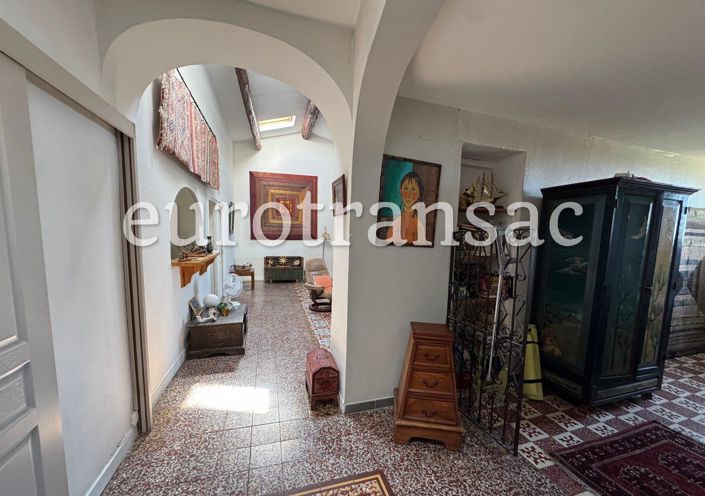 Image No.9-3 Bed House for sale