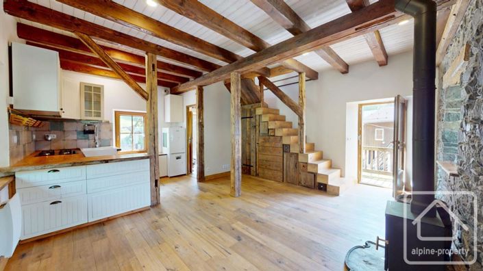 Image No.12-3 Bed Property for sale