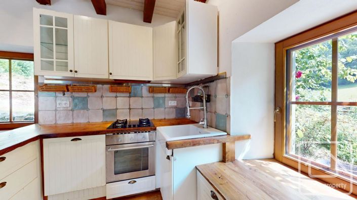 Image No.8-3 Bed Property for sale