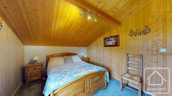 Image No.15-6 Bed Property for sale