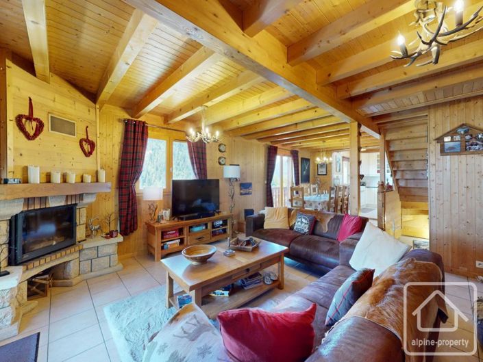 Image No.2-6 Bed Property for sale