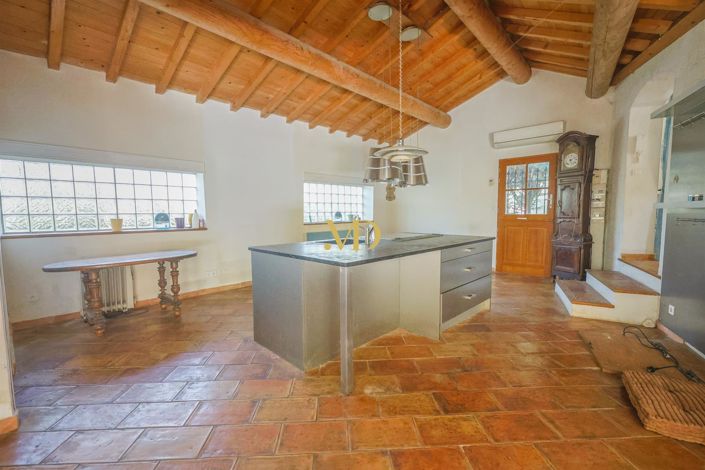 Image No.9-3 Bed House for sale