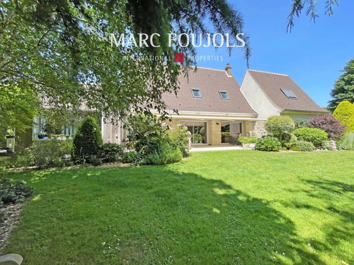 Image No.1-5 Bed House for sale