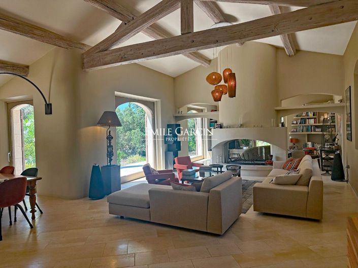 Image No.3-4 Bed House for sale