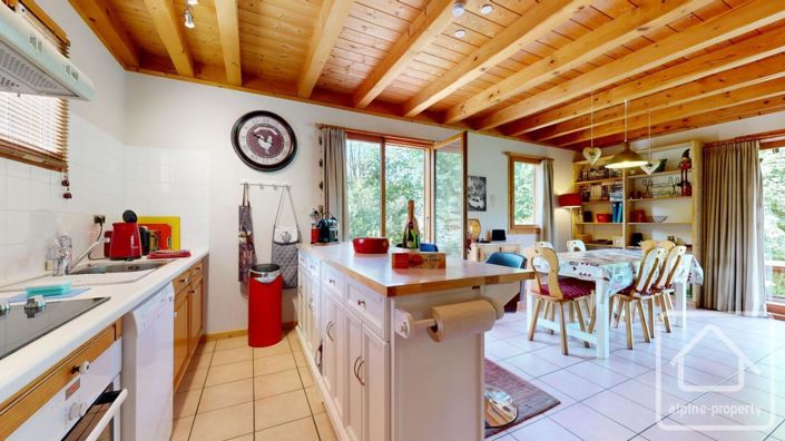 Image No.13-3 Bed Property for sale