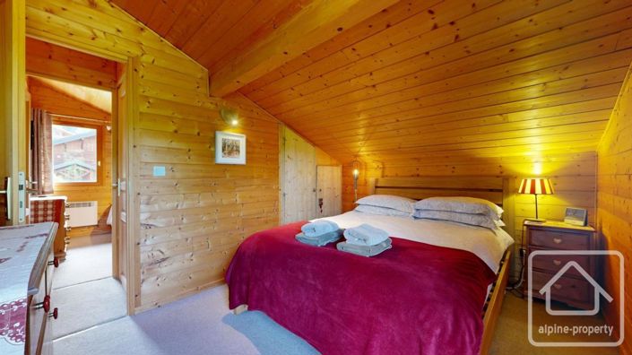 Image No.16-3 Bed Property for sale