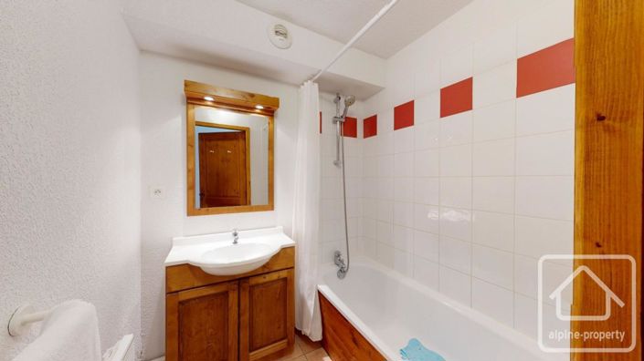 Image No.10-1 Bed Apartment for sale