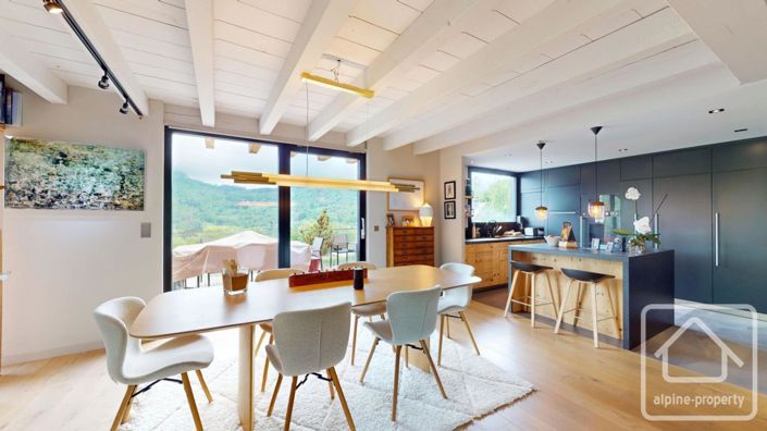 Image No.18-4 Bed Property for sale