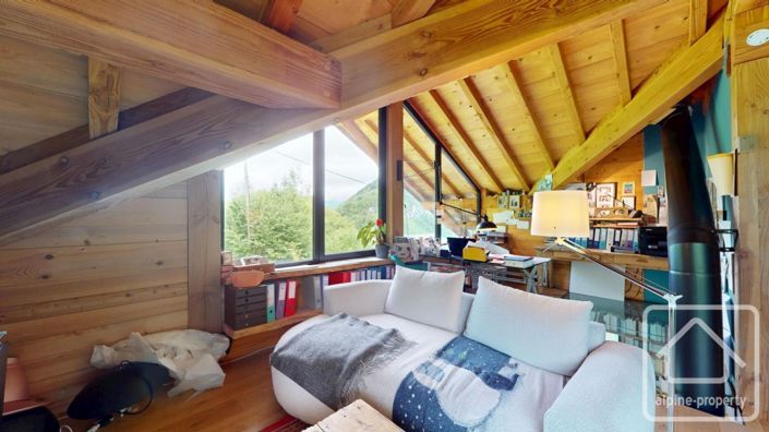 Image No.22-4 Bed Property for sale